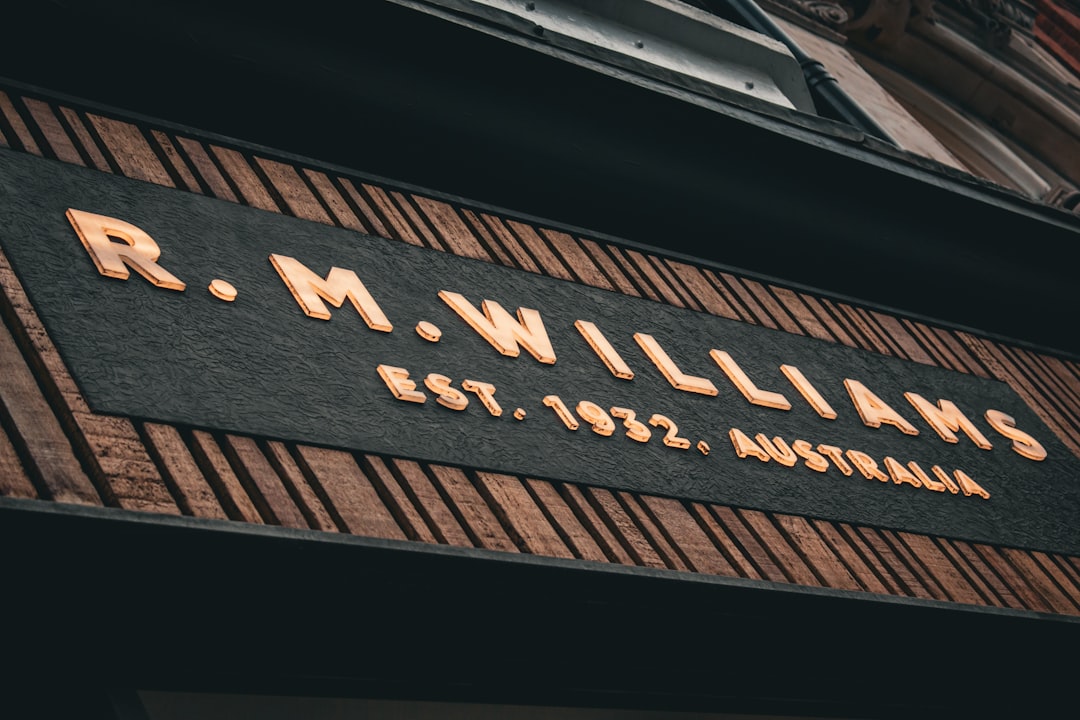how long do mollies live